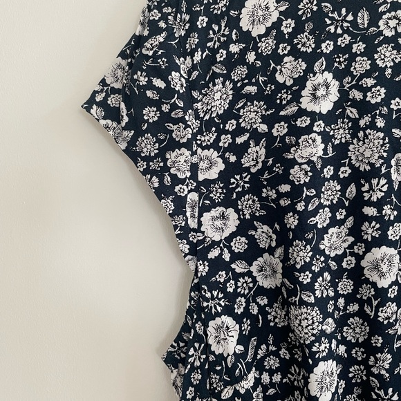 **NWT** Navy JCrew Dress - Picture 6 of 9